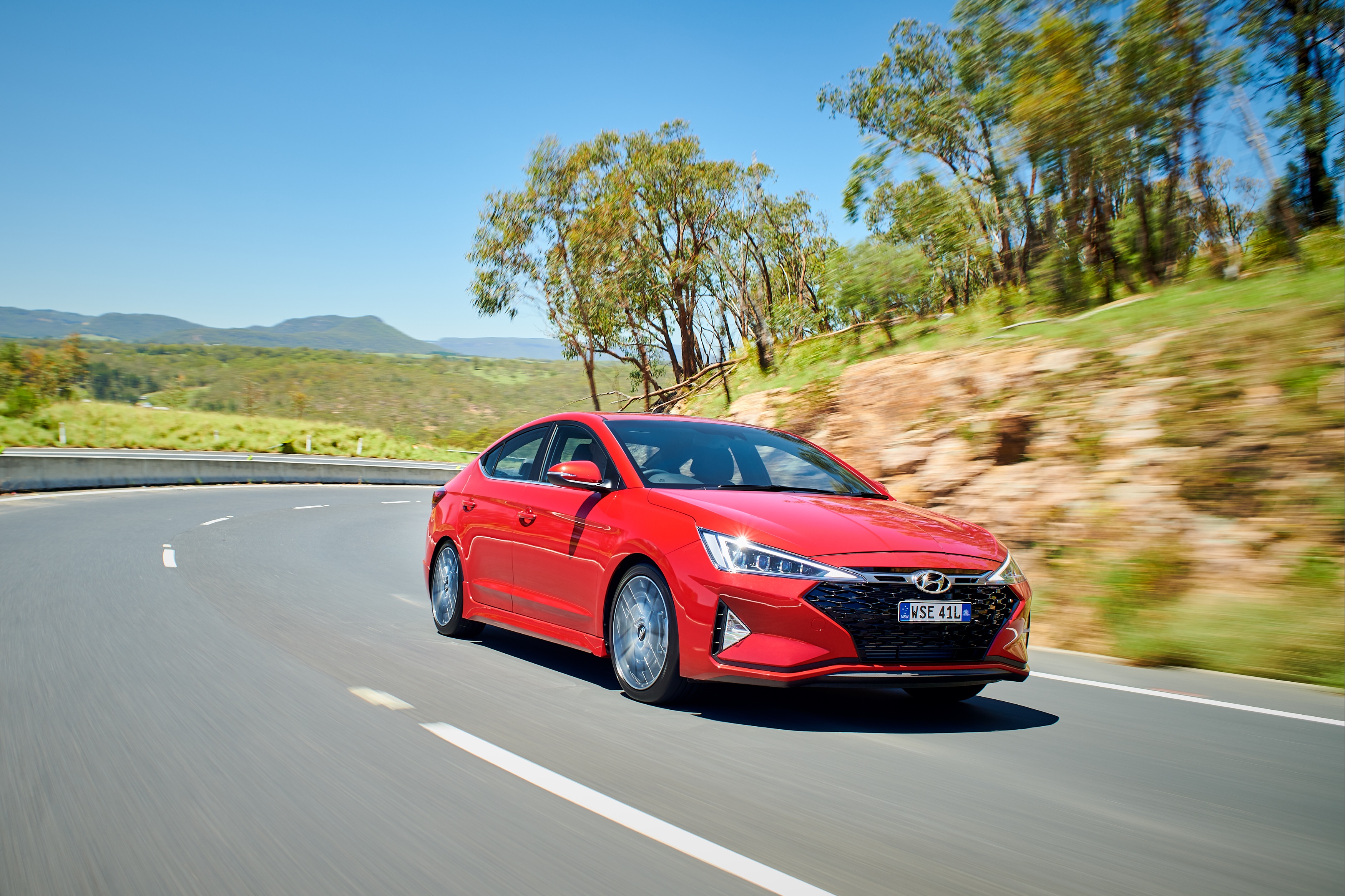 Hyundai 2019 Elantra Sport Premium